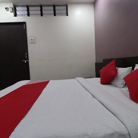 Hotel O Shri Sai Niwara Lodge Dhule Eksteriør bilde